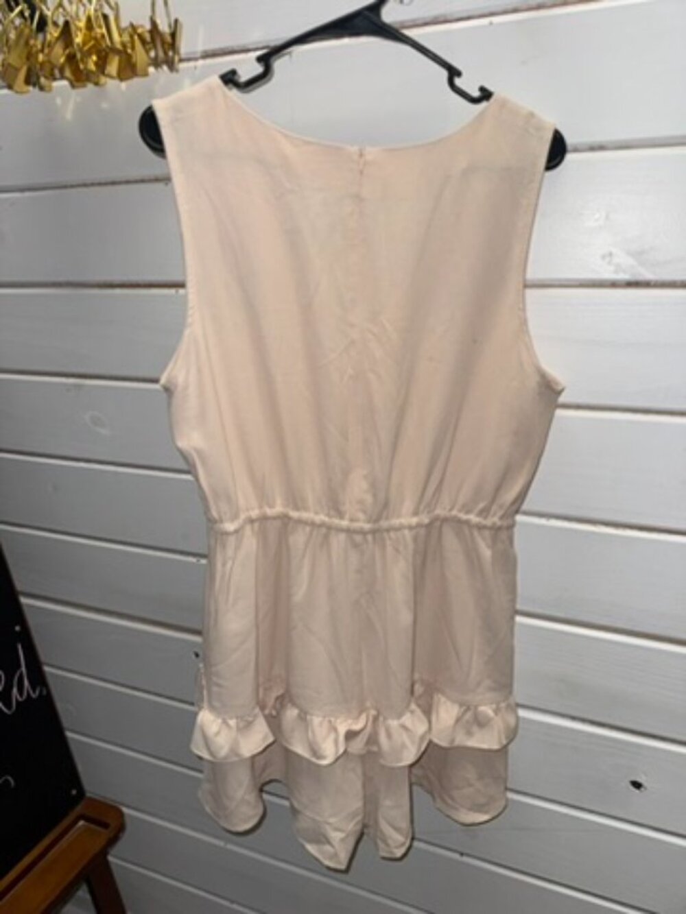 Cream Ruffle Romper Large - Picture 5 of 5
